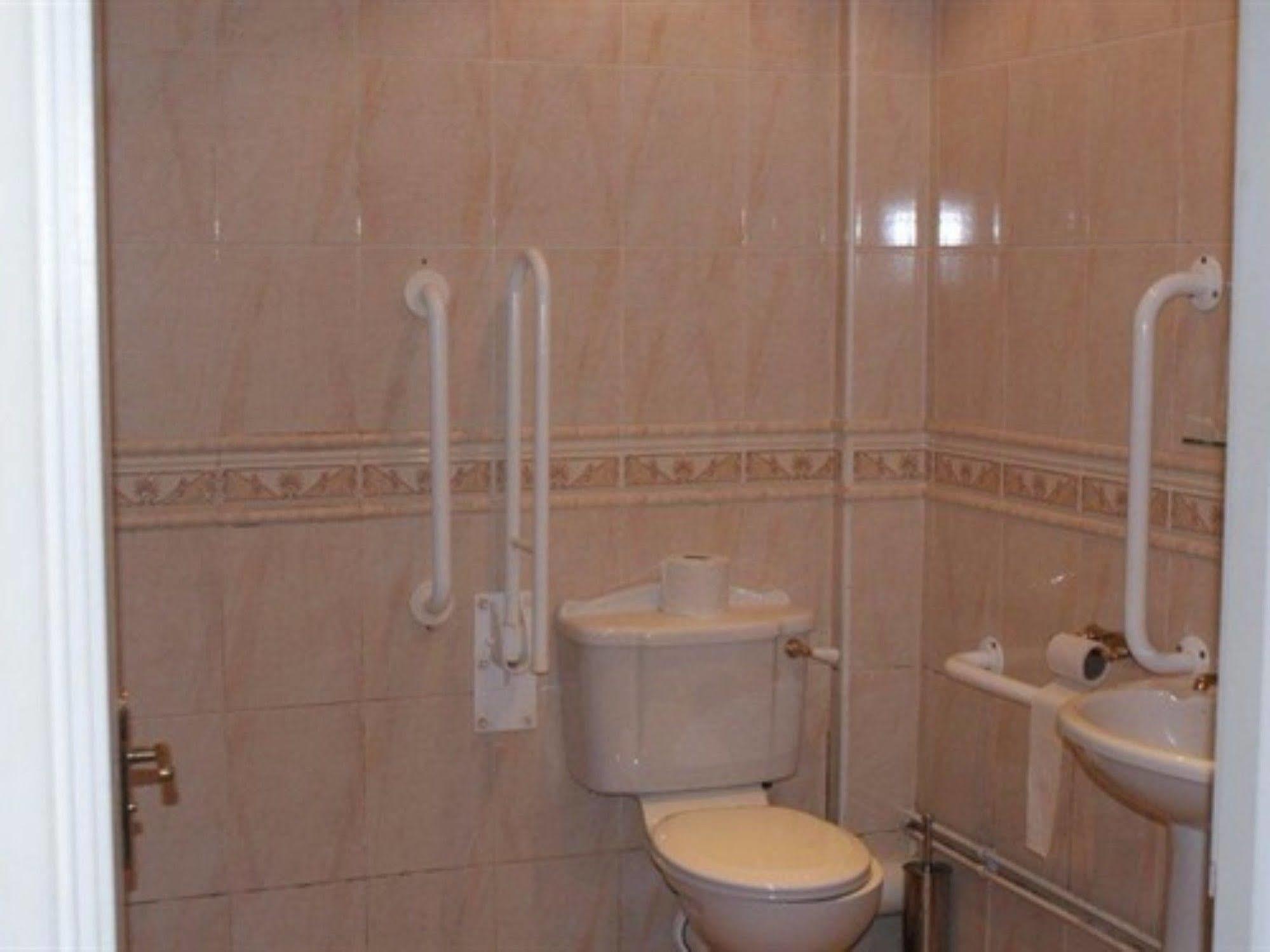 The Three Kings - Inn Bury St. Edmunds المظهر الخارجي الصورة
